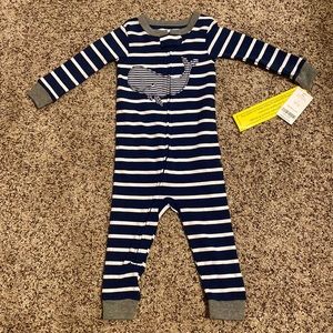 🐳 NWT Carters Whale 12Month Onesie